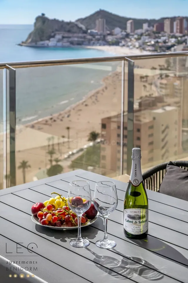 Piso 2 habitaciones 129m² en alquiler - Playa de Poniente - foto 2