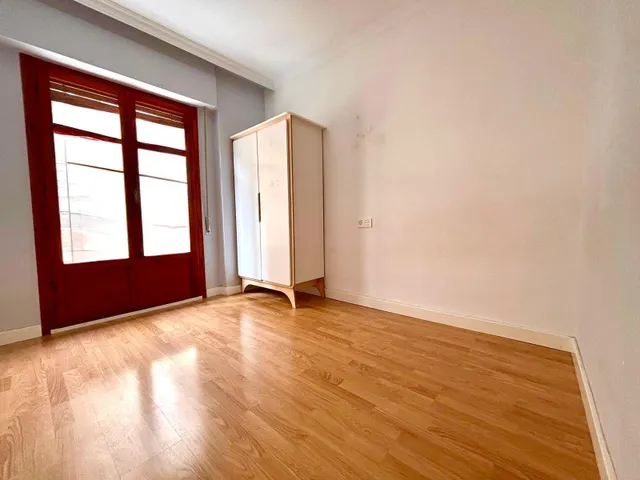 Exclusiva - - piso zona centro para entrar a vivir — 13