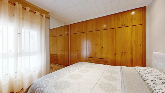 PISO REFORMADO EN EL MOLI, TORRENT. — 28