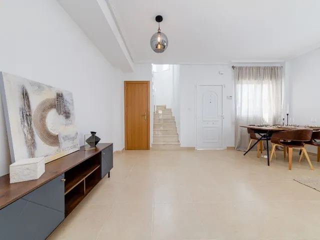 Villa 3 habitaciones 109m² en venta - La marina — 28