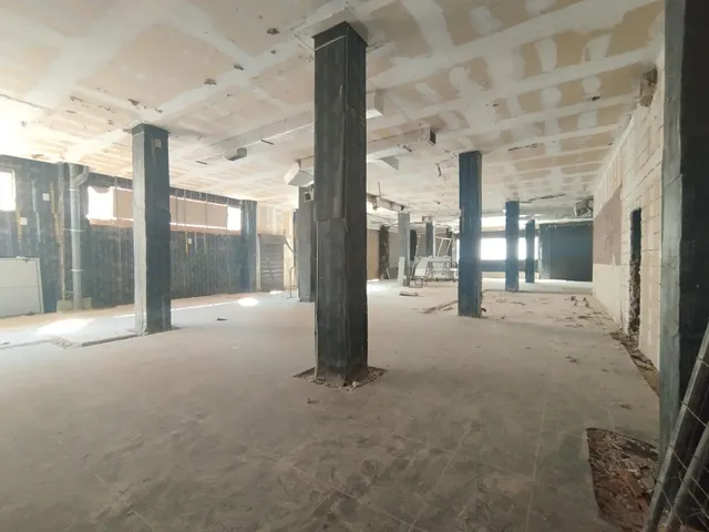 ALTABIX - LOCAL DE ESQUINA DE 547 M2 — 30