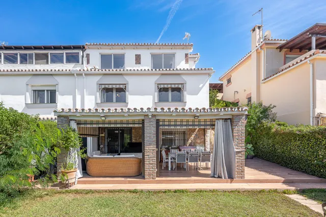 Elegancia, amplitud y luz: el hogar familiar que lo tiene todo en Fuengirola y Mijas Costa — 40