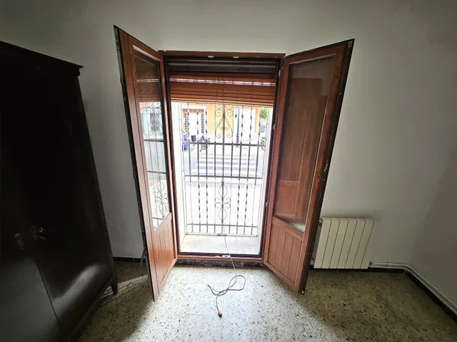 Se vende casa en casco antiguo de Oropesa, detrás del ayuntamiento. Casa con fachada a 3 calles — 11