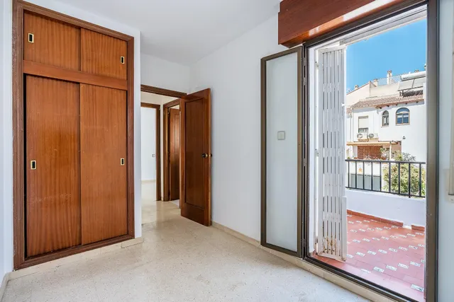 CASA ADOSADA EN MOTRIL — 33
