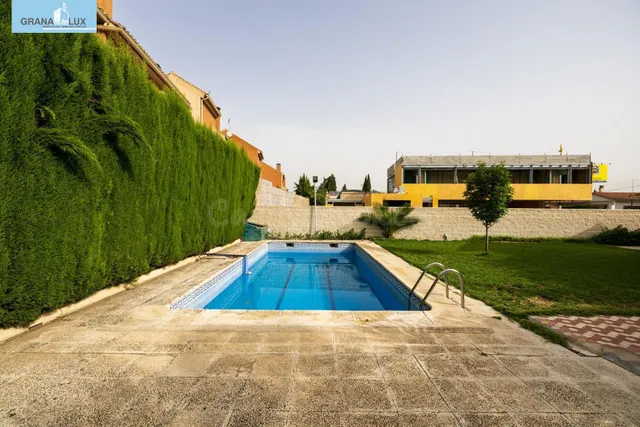 CHALET SEÑORIAL EN URB VISTA NEVADA ARMILLA, 4 DORM, 2 WC, T - foto 3