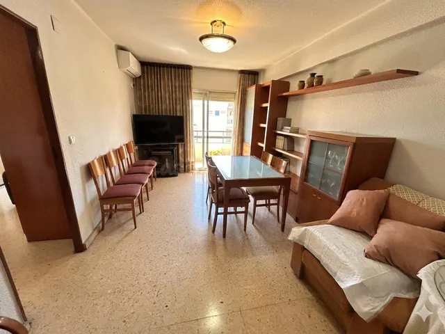 ¡Buena Oportunidad - Piso en Vara de Quart / Tres Forques -  - foto 3
