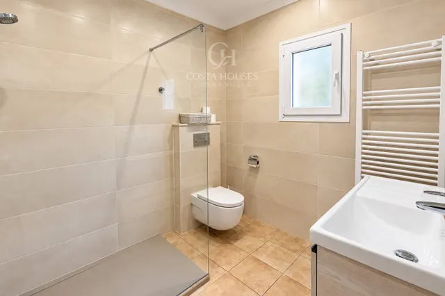Villa mediterranea · vistas al mar y doble parcela en javea — 8