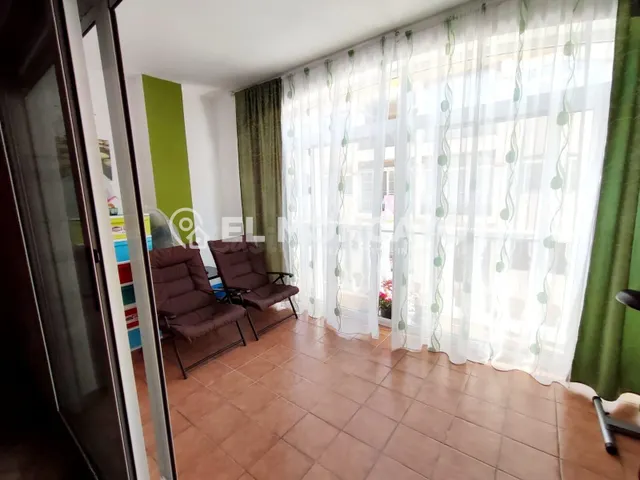 Fantástico apartamento con terraza en la tranquila localidad - foto 4