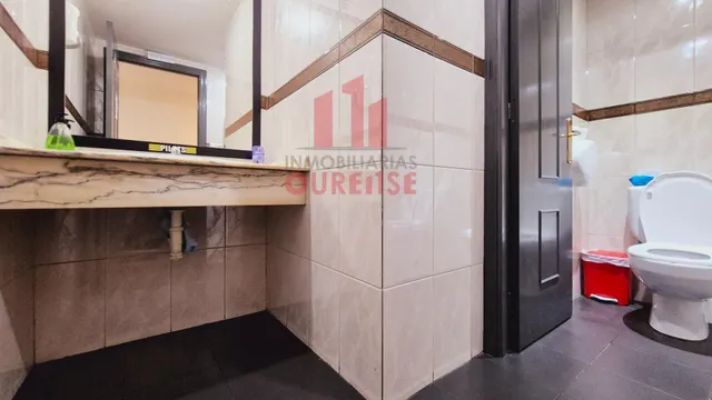 LOCAL COMERCIAL CON LICENCIA DE CAFETERÍA EN O COUTO — 13