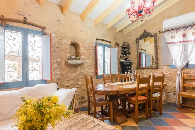 Se vende chalet único - Un rincón dónde habita el arte — 34