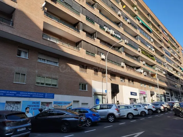 Local comercial 220m² en venta - Fuencarral