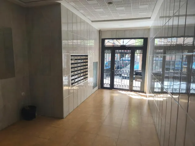 VIVIENDA REFORMADA CON ASCENSOR Y SERVICIO 3 DORMITORIOS — 32