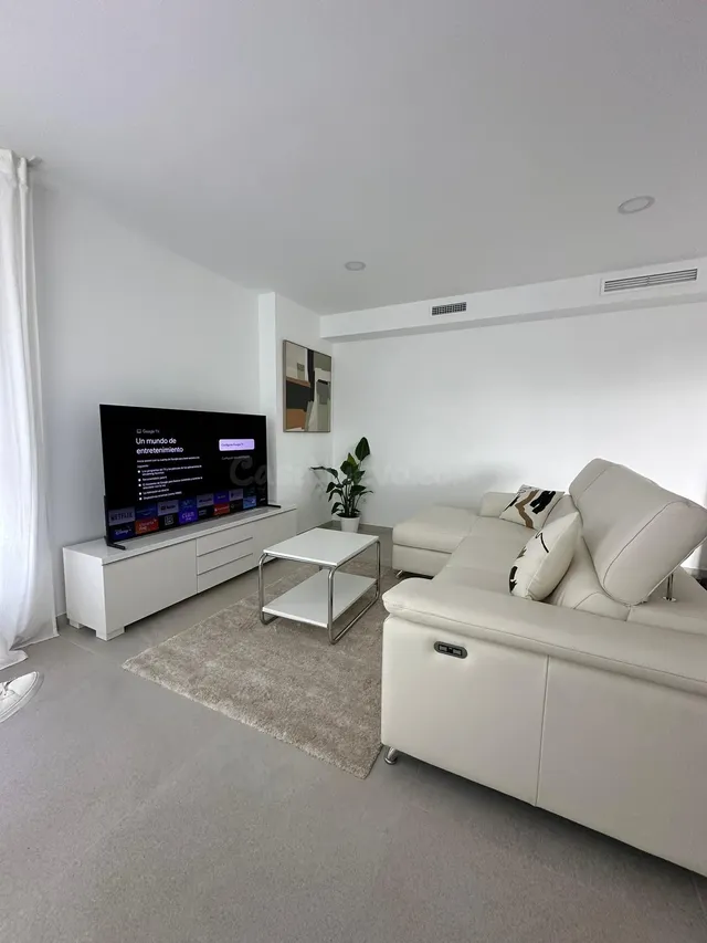 Piso de 3 habitaciones en alquiler en Ciudad de las Arts - foto 5