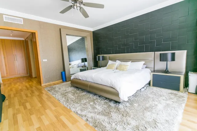 Precioso y lujoso apartamento con vistas al mar en Monte paraíso, en la Milla de Oro. Marbella — 15