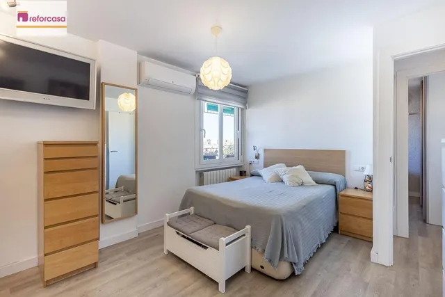 PISO REFORMADO CON VISTAS PANORÁMICAS A UN PASO DEL CENTRO DE GRANADA — 21