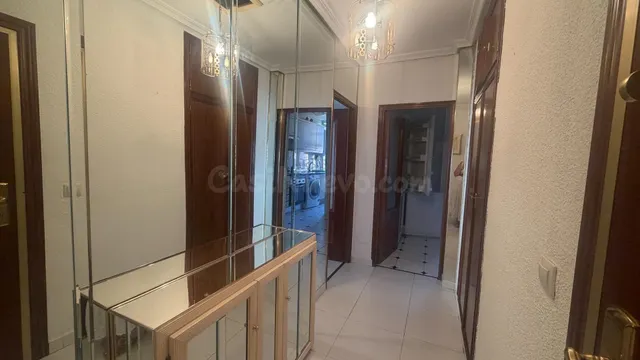 Piso de 4 dormitorios para estudiantes junto al metro en Móstoles — 2