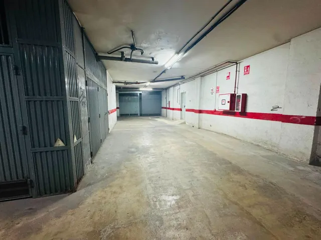 Garaje 15m² en venta - Camino bajo de huetor — 8