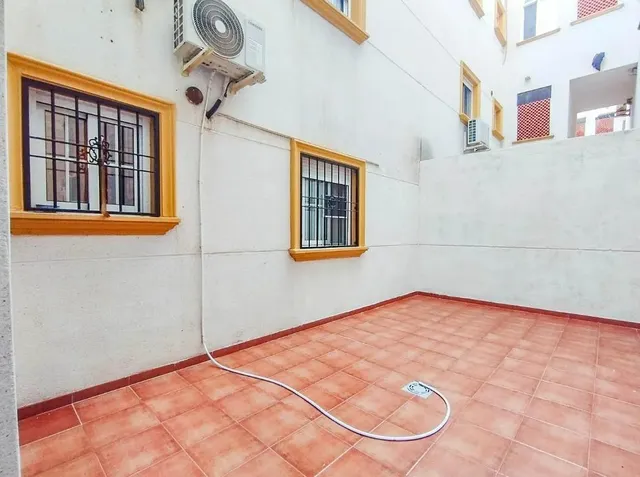 Apartamento de 2 dormitorios 1baño en Orihuela Costa (Alicante )¡Tu oasis en Lomas de Cabo Roig! 🌞🏡 — 11