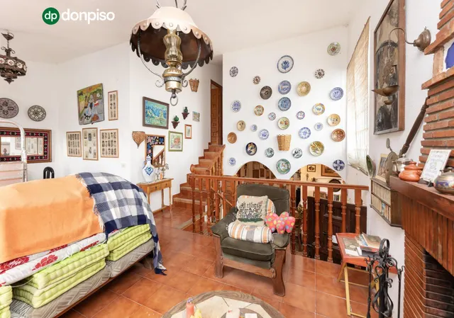 Chalet con gran parcela en Cogollos — 22