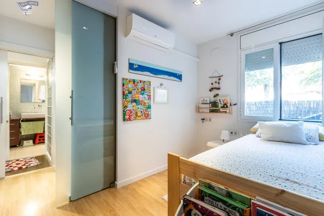 EN EXCLUSIVA!!!! ESPECTACULAR BAJOS CON TERRAZA DE 170 M2 . PARC CENTRAL — 28