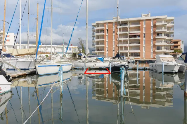Alquiler amarre de 8x3 m en el PORT TREBOL, Santa Margarita. - foto 4