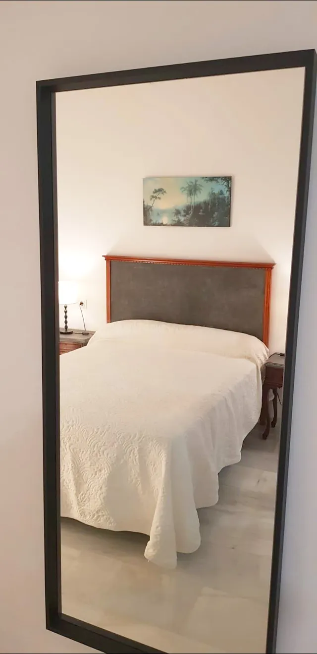 Estudio Moderno en el Corazón de Málaga - foto 2