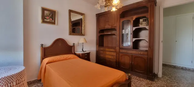 Piso de 4 dormitorios en pleno Paseo Alfonso XIII amueblado — 20