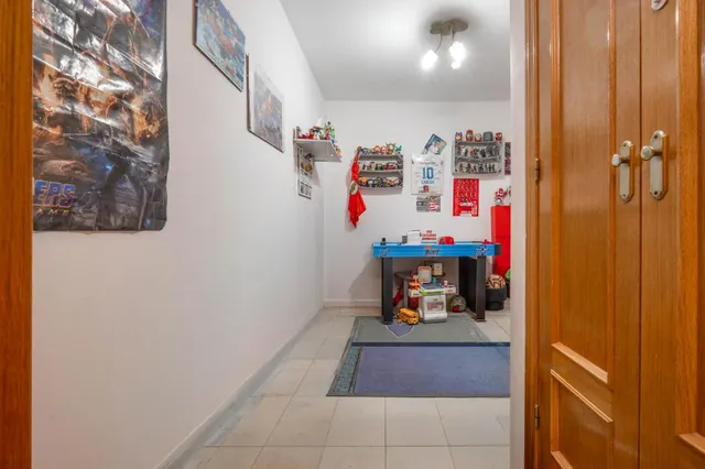 PISO EN LAS GABIAS JUNTO AL METRO — 21