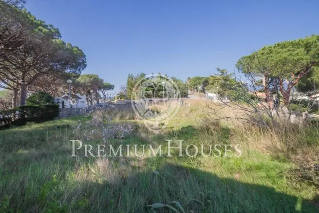 Terreno con magníficas vistas mar-Arenys de Mar — 9