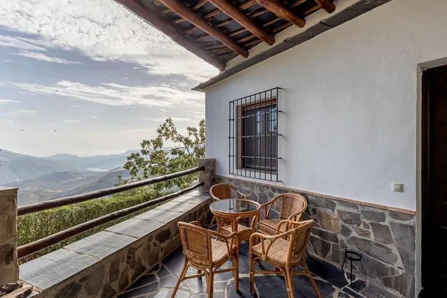 FANTASTICA CASA CON ENCANTO Y PARCELA EN CAÑAR, LA ALPUJARRA — 3