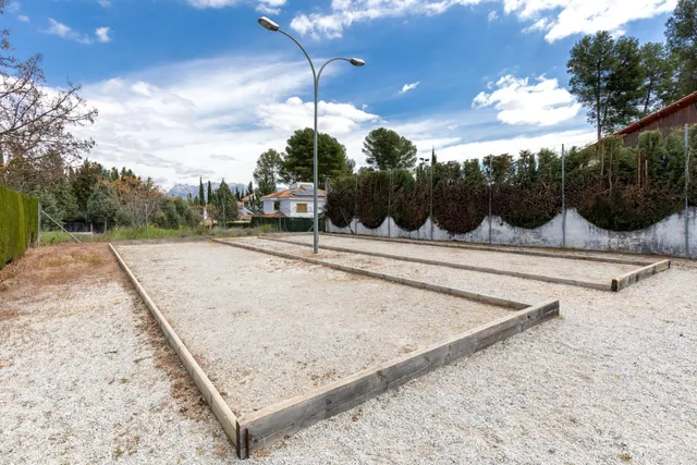 EXCLUSIVO TERRENO EN VENTA EN ALBOLOTE — 38