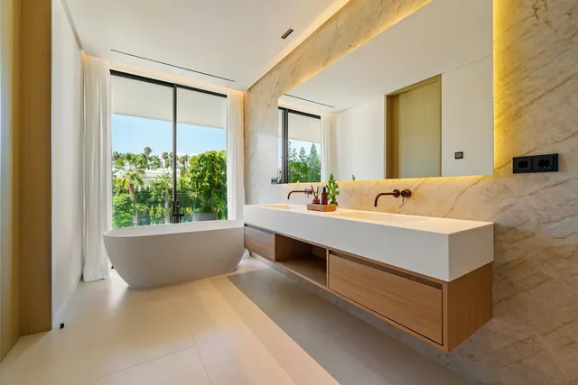 Chalet 5 habitaciones 696m² en venta - Marbella — 18