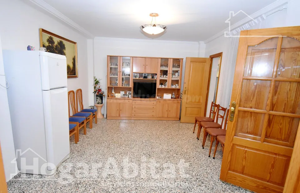 ¡UBICACIÓN IDEAL! CASA ESQUINERA Y ACOGEDORA CON TERRAZA