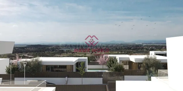VILLAS DE OBRA NUEVA DE UNA SOLA PLANTA EN CAMPO DE GOLF ALT - foto 2