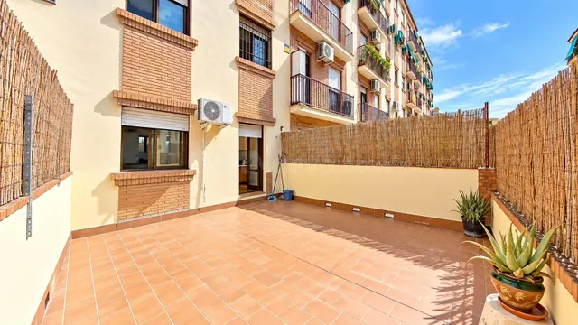 ¡Espectacular apartamento con terraza soleada junto al Helic