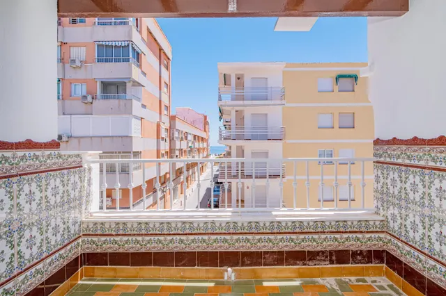 APARTAMENTO A 150 METROS DE LA PLAYA CON VISTAS AL MAR !!!!!!!!!! — 20