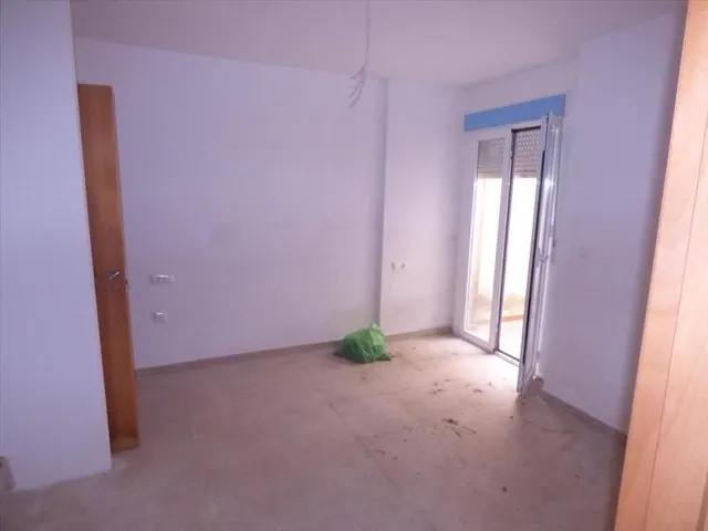Obra parada de 16 viviendas — 13