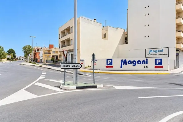 SOLAR URBANO EDIFICABLE 510 M2 FRENTE AL COLEGIO. BIGASTRO
