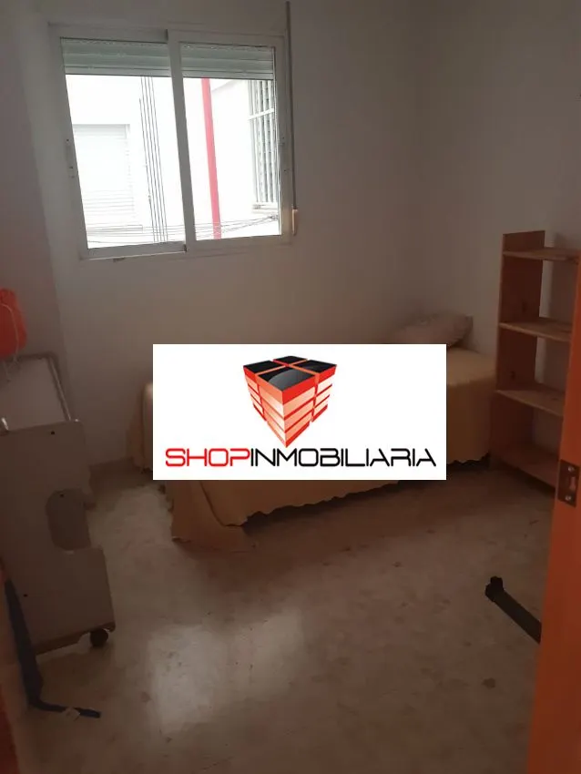 SE ALQUILA GRAN PISO EN AV. PESET ALEIXANDRE