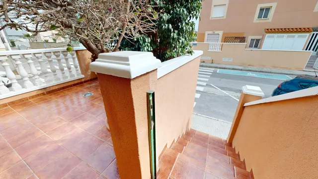 APARTAMENTO EN PLANTA BAJA EN LA PLAYA DE MONCOFAR — 32
