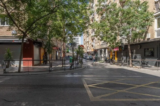 3 plazas de garaje juntas en calle Pedro Antonio de Alarcón — 22