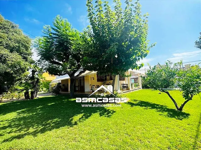 Villa de origen en la zona de Eurosol muy cerca de la playa - foto 3