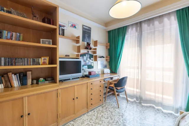 Amplia vivienda en pleno centro de Granada — 26