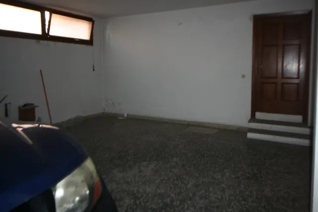 CASA A TRES ESQUINAS SITUADA A ESCASOS METROS DE LA IGLESIA DE LA ASUNCION. — 30