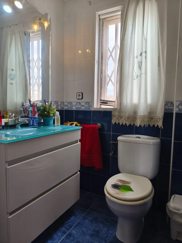 CHALET URBANO CON PISCINA PRIVADA, VISTAS AL MAR Y AMPLIAS ZONAS DEPORTIVAS — 49