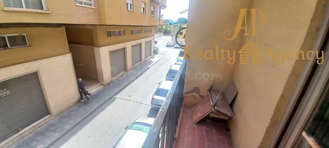 Piso exterior con balcón, trastero y posibilidad de 3 dormitorios en Elda — 5