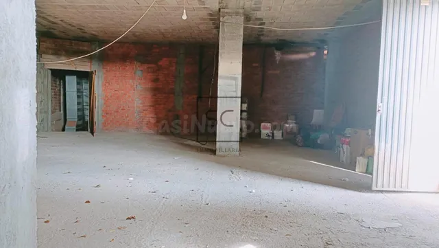 Bajo comercial transformable en viviendas en Ferrol - foto 3