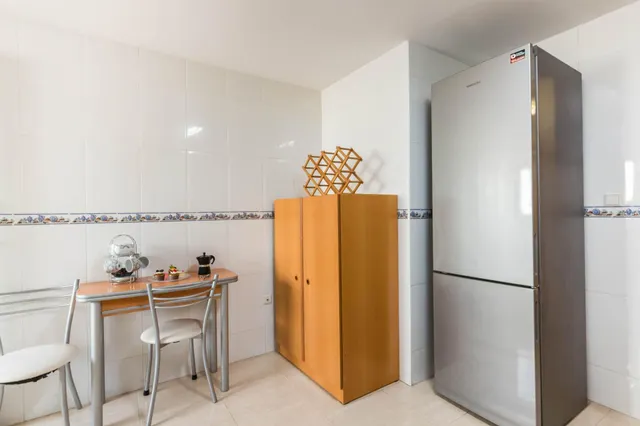 PISO EN ALCANTARILLA — 10