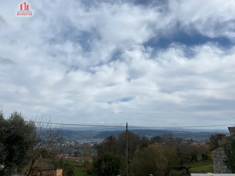 SE VENDE FINCA URBANIZABLE EN LA ZONA DE PIÑOR