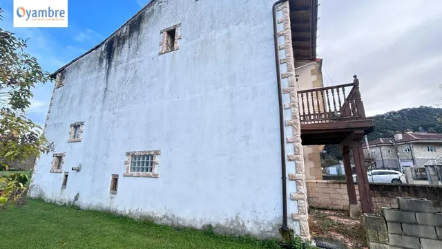CASA ADOSADA EN LIENDO — 30